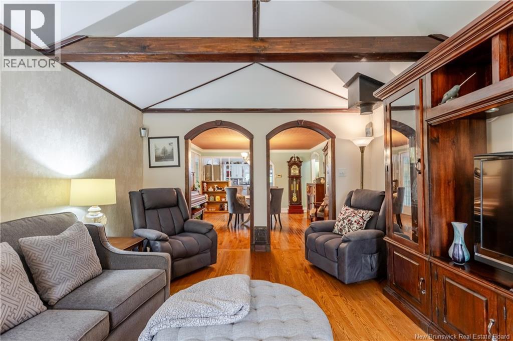 398 Tweedside Road - 21