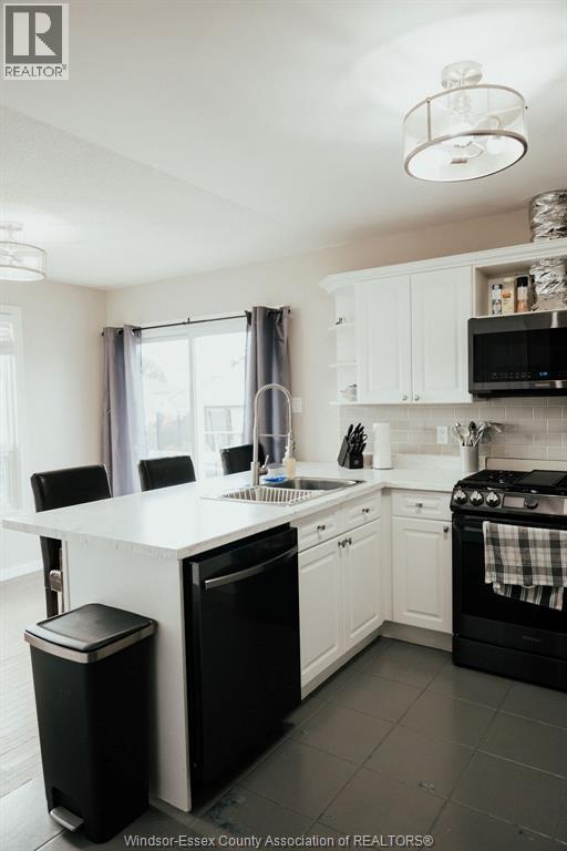 121 Queen STREET South - 11
