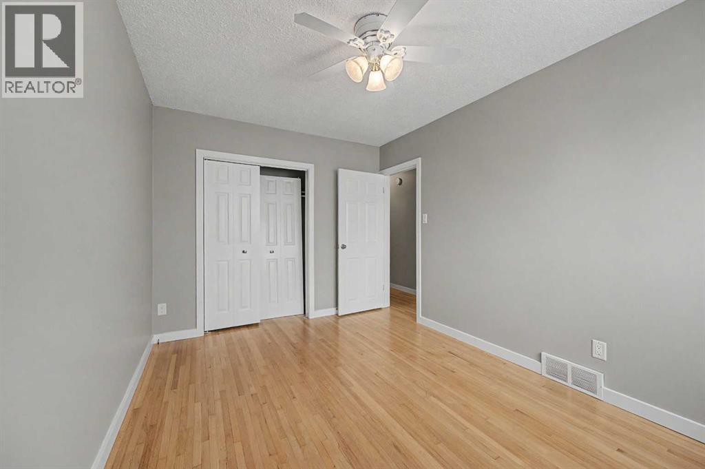 6322 37 Street SW - 14