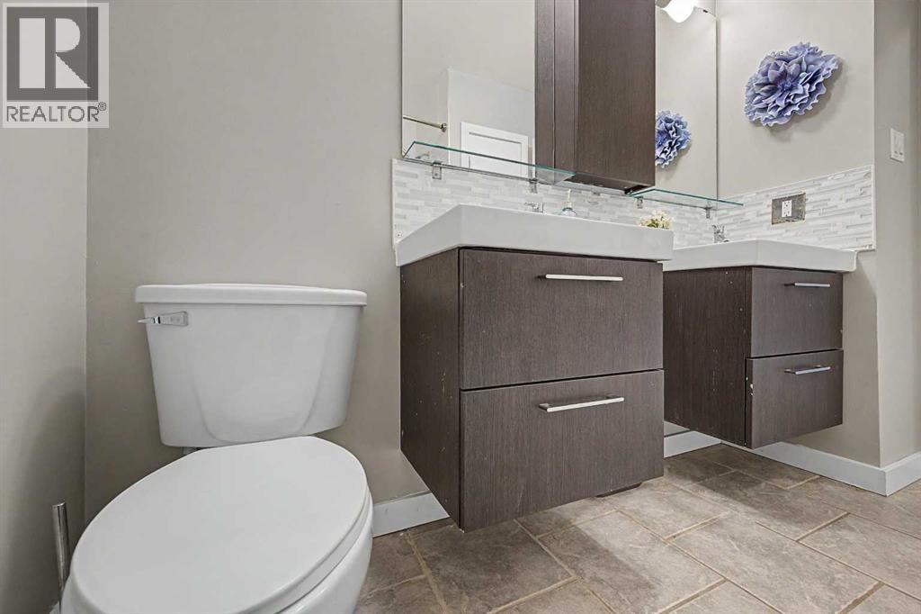 6322 37 Street SW - 19