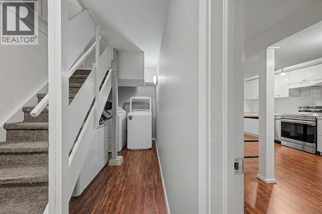 6322 37 Street SW - 20