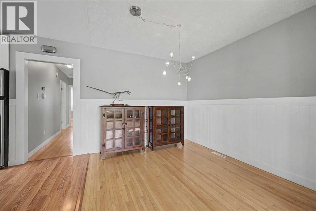 6322 37 Street SW - 6