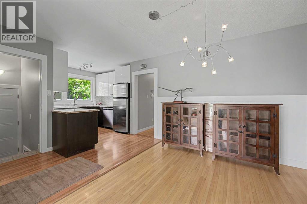 6322 37 Street SW - 7