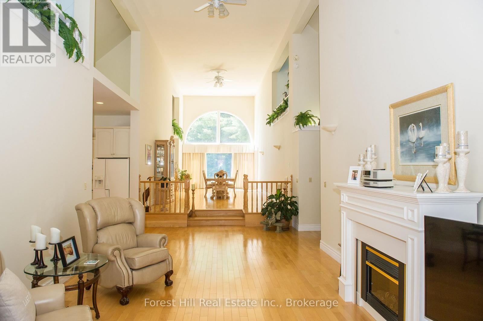 1066 MAIN STREET - 10