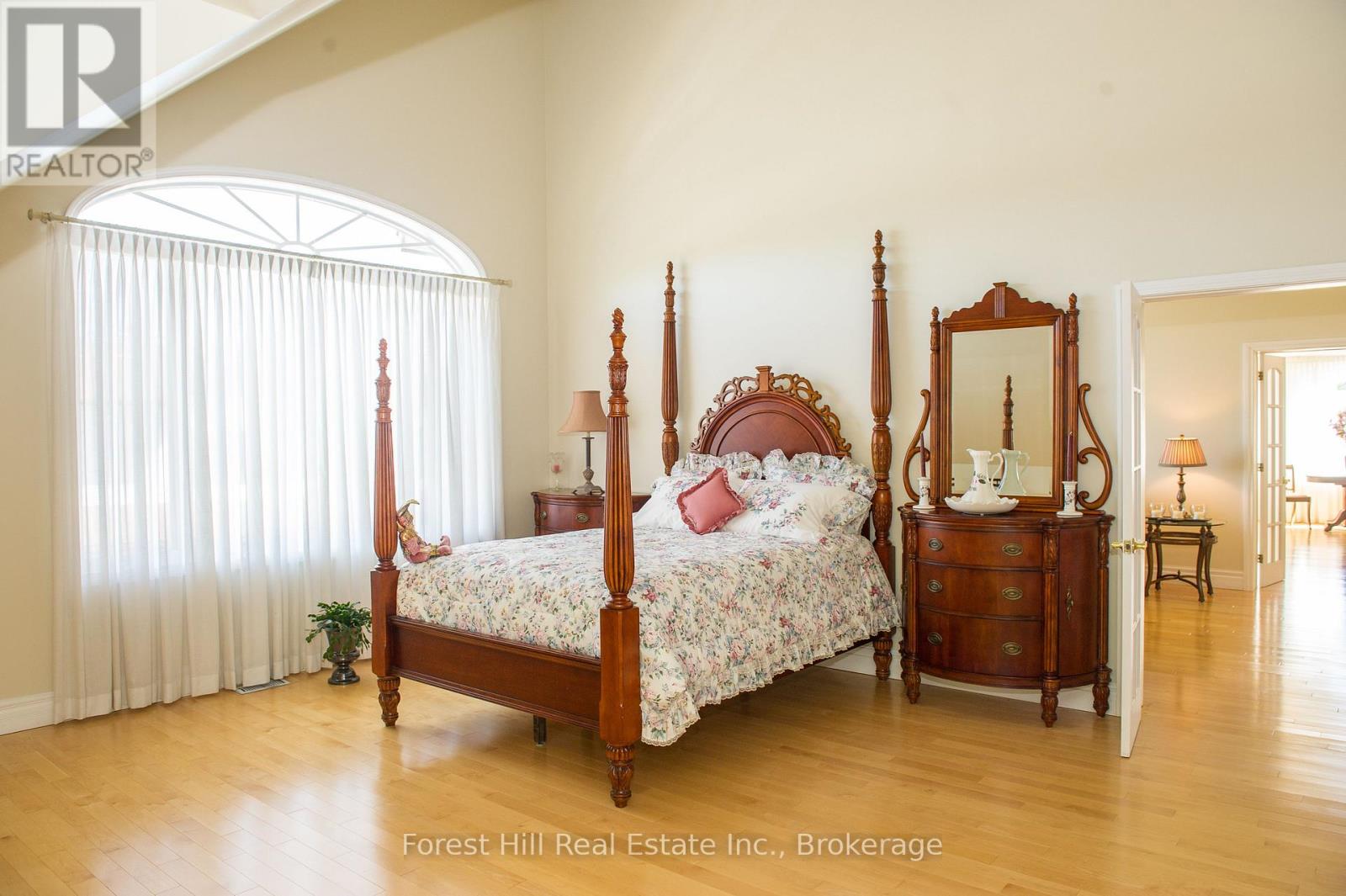 1066 MAIN STREET - 13