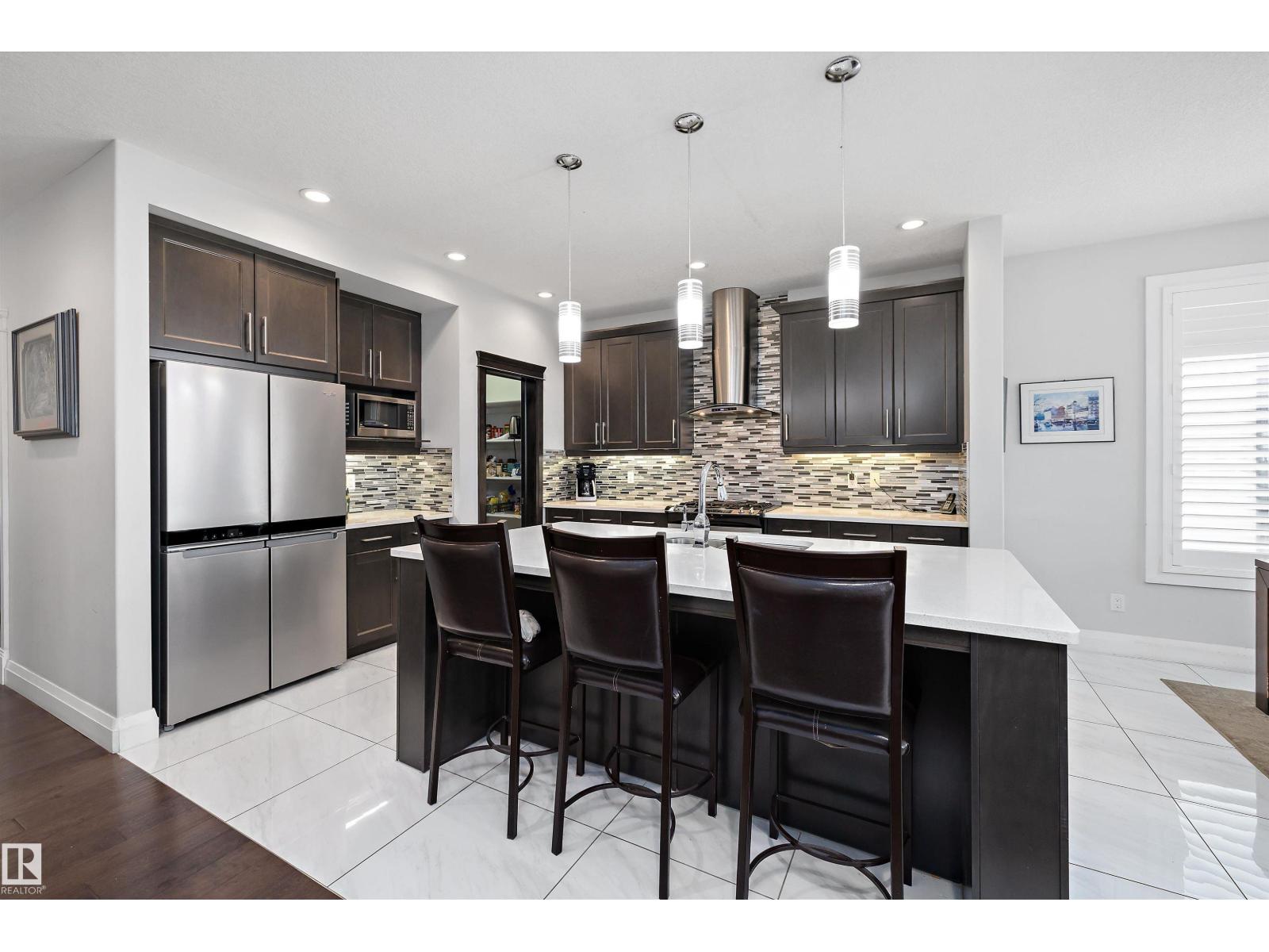16758 62 ST NW - 16
