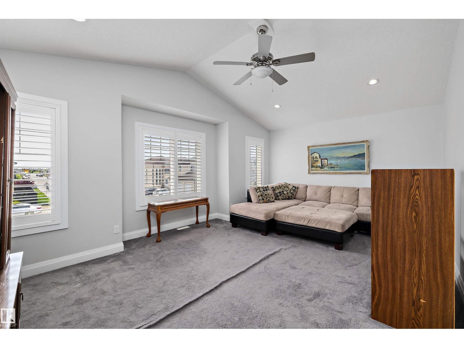 16758 62 ST NW - 24
