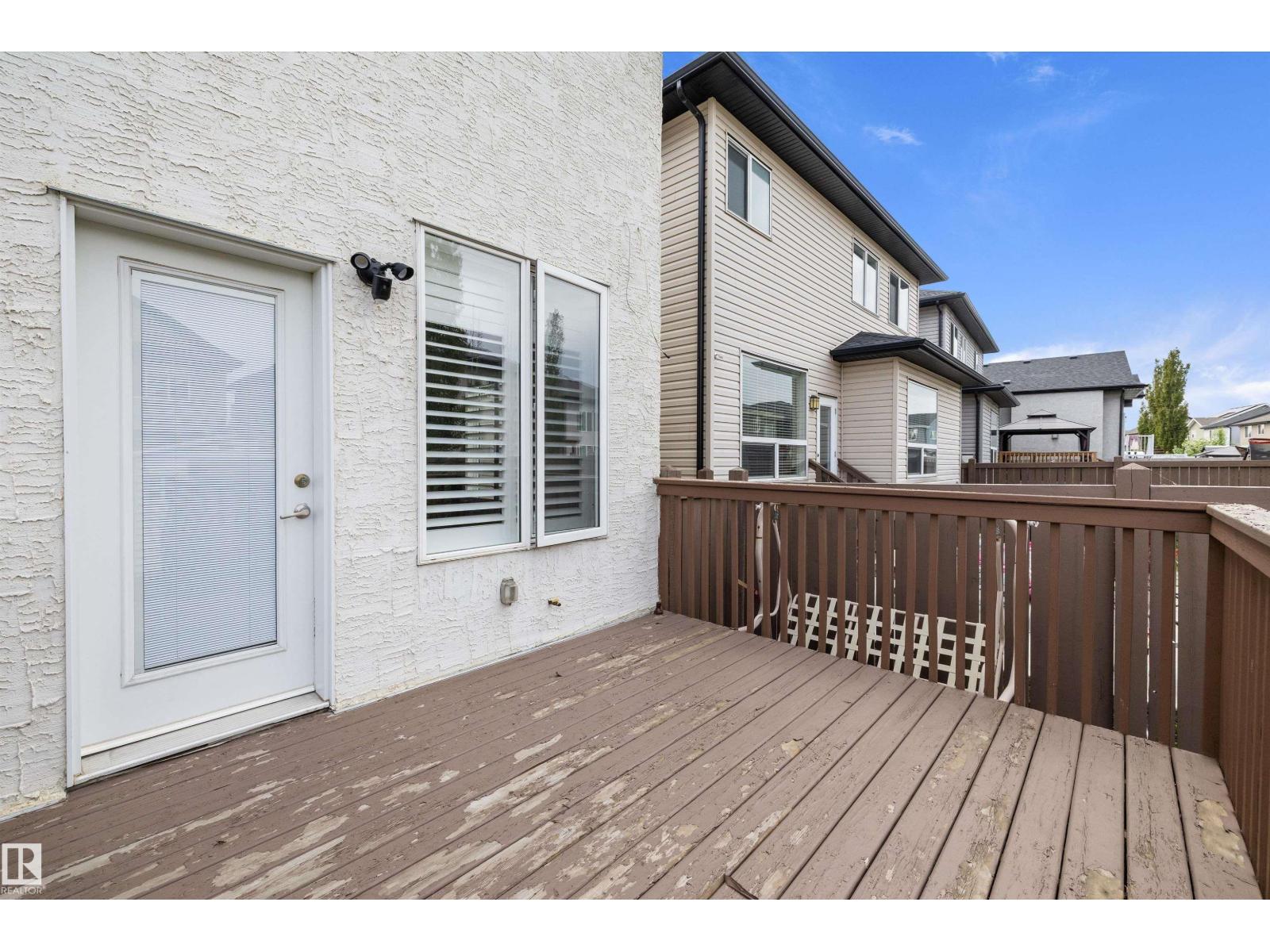 16758 62 ST NW - 43