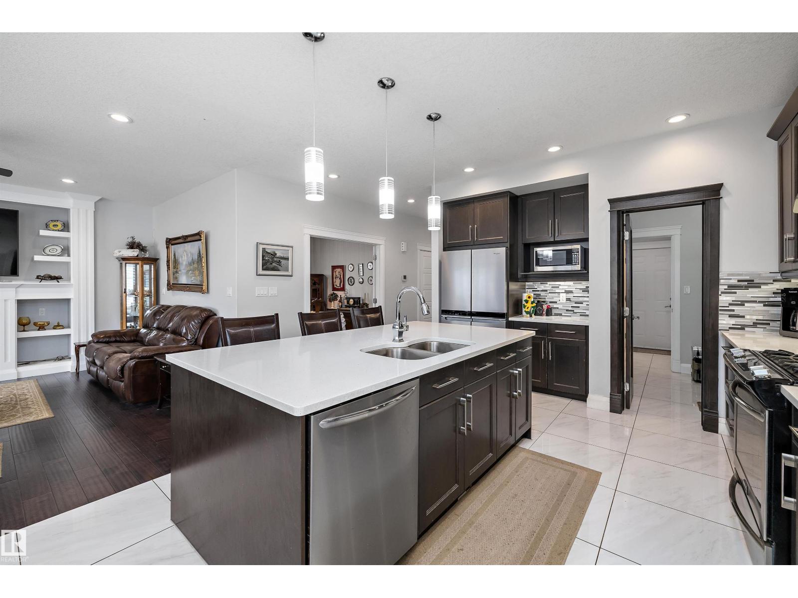16758 62 ST NW - 8