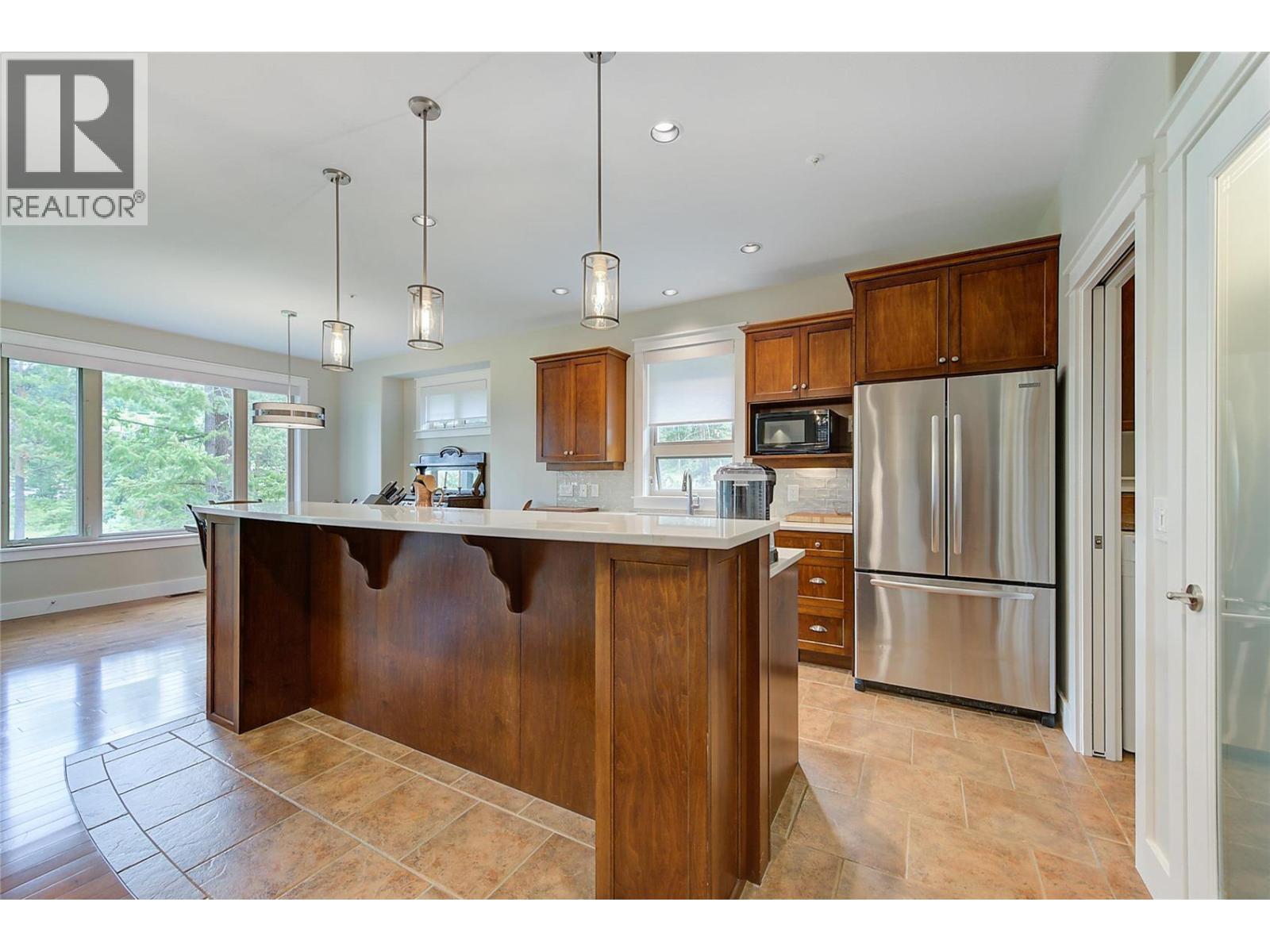 210 Dormie Place, Vernon