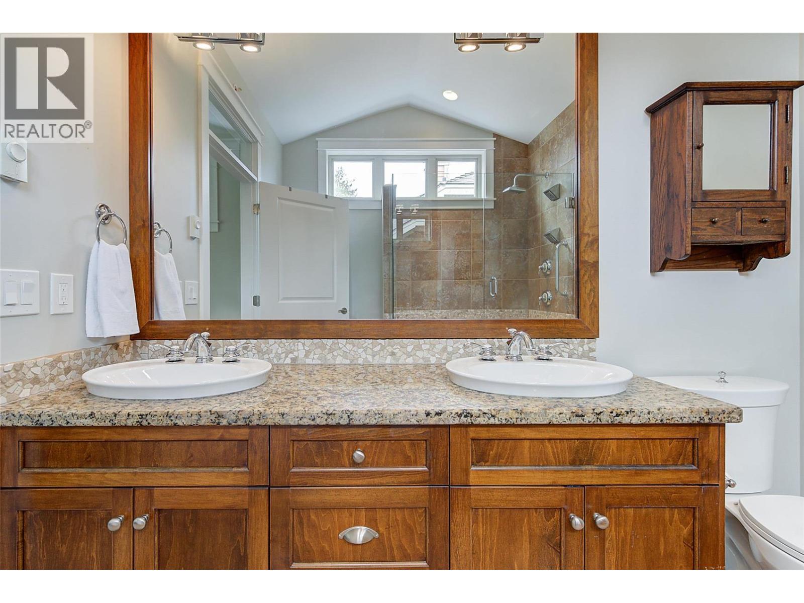 210 Dormie Place, Vernon