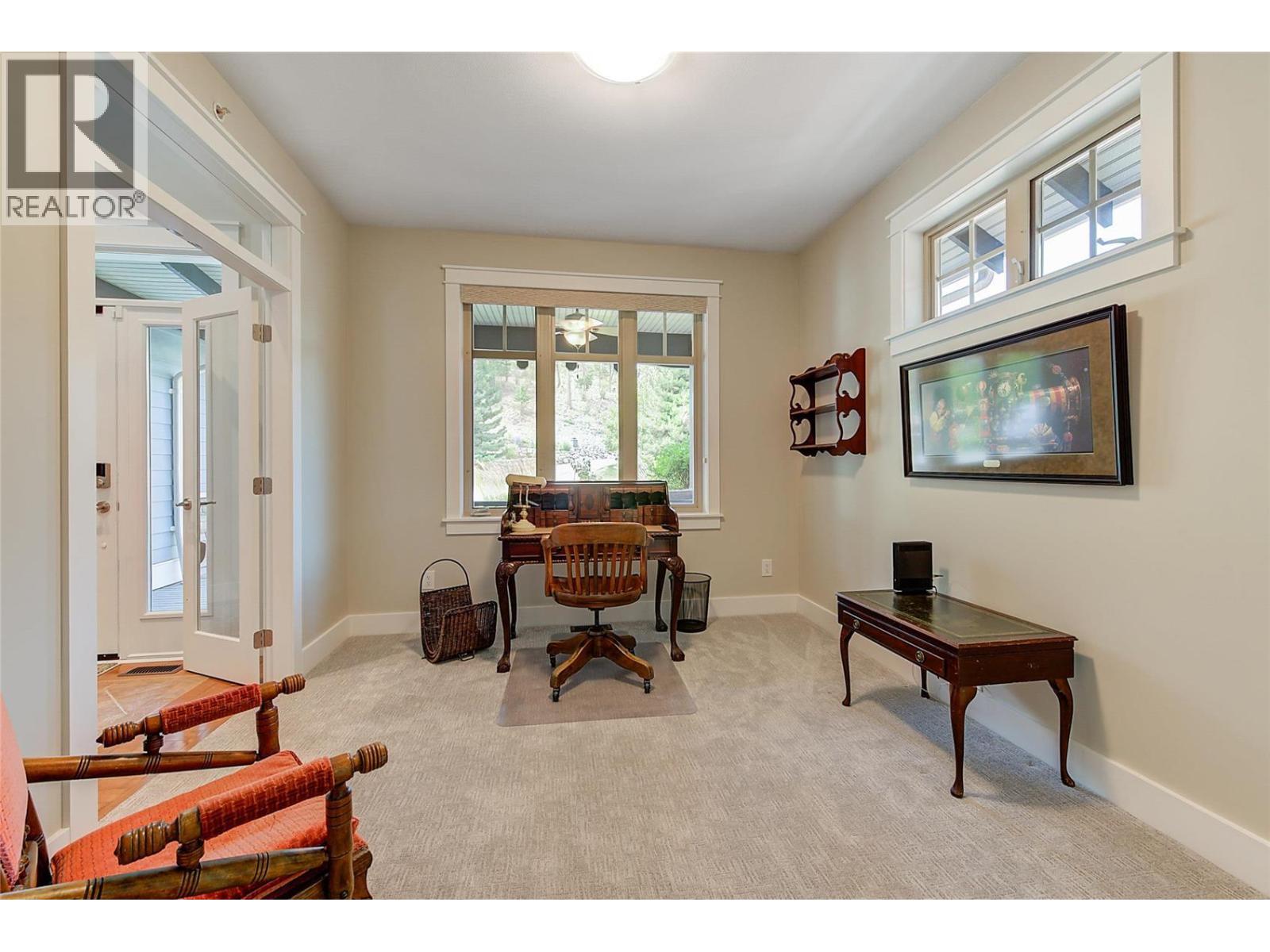 210 Dormie Place, Vernon