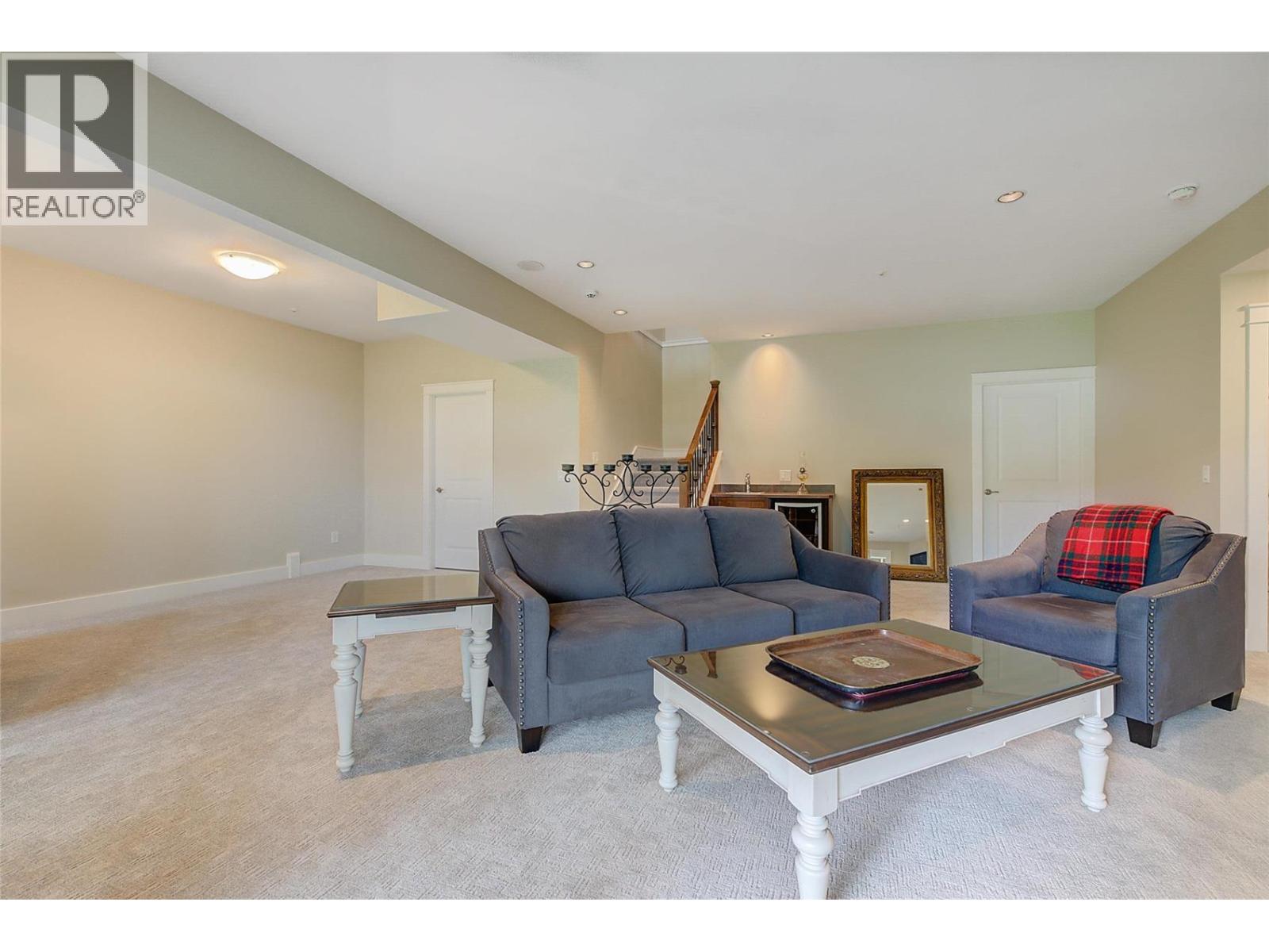 210 Dormie Place, Vernon