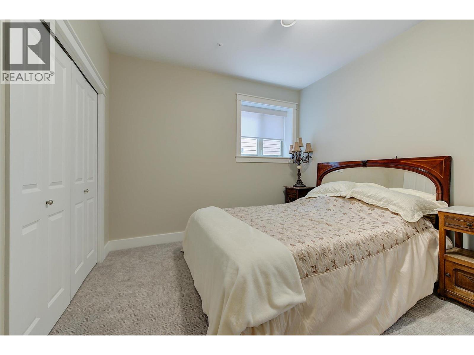 210 Dormie Place, Vernon