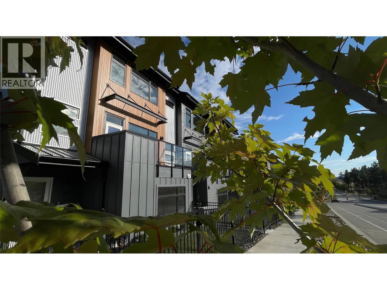 #5 3425 Hilltown Drive - 40