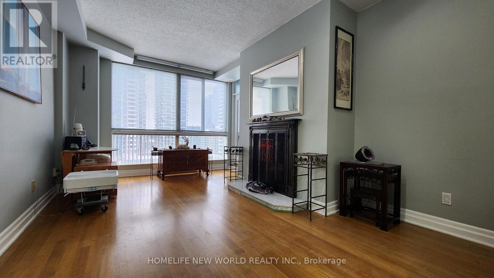 #PH-F 7 BROADWAY AVENUE - 15