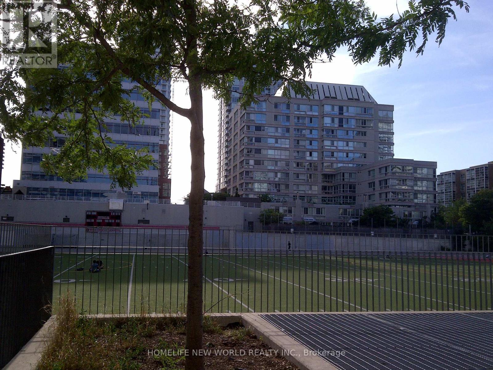 #PH-F 7 BROADWAY AVENUE - 6