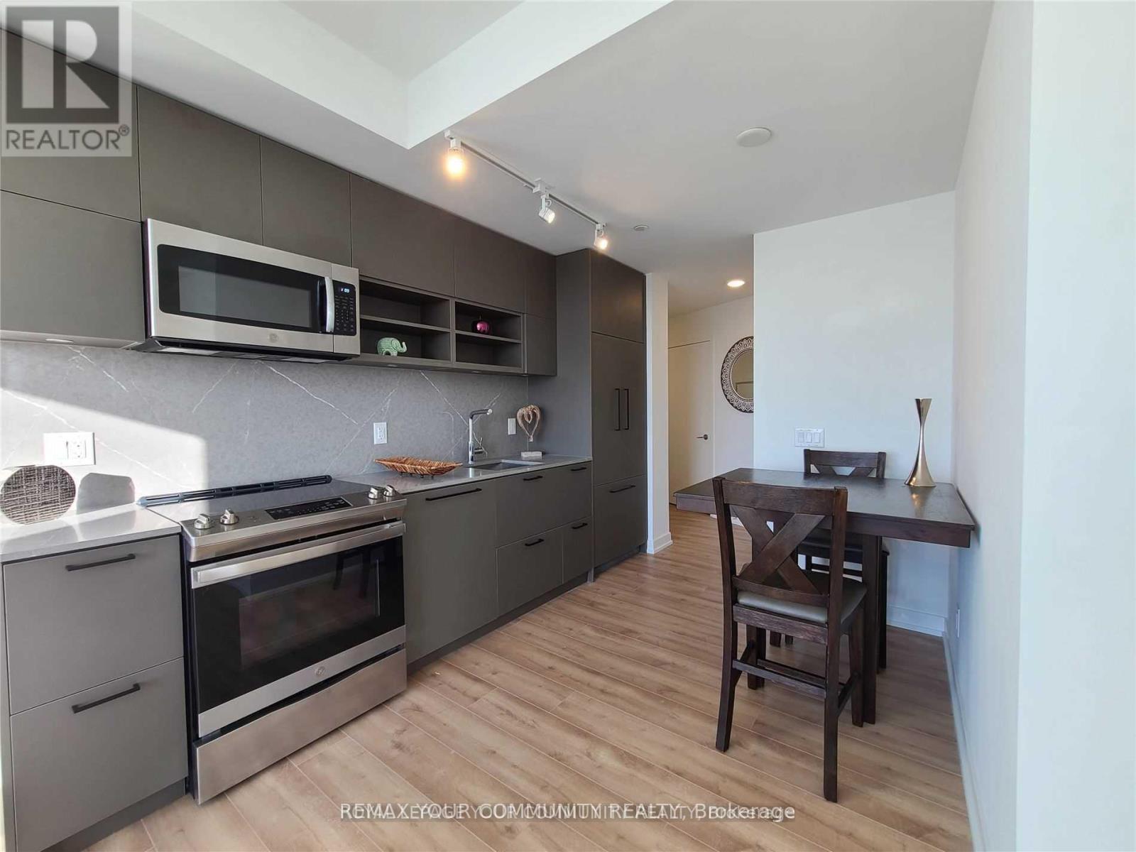 #1503 135 EAST LIBERTY STREET - 2