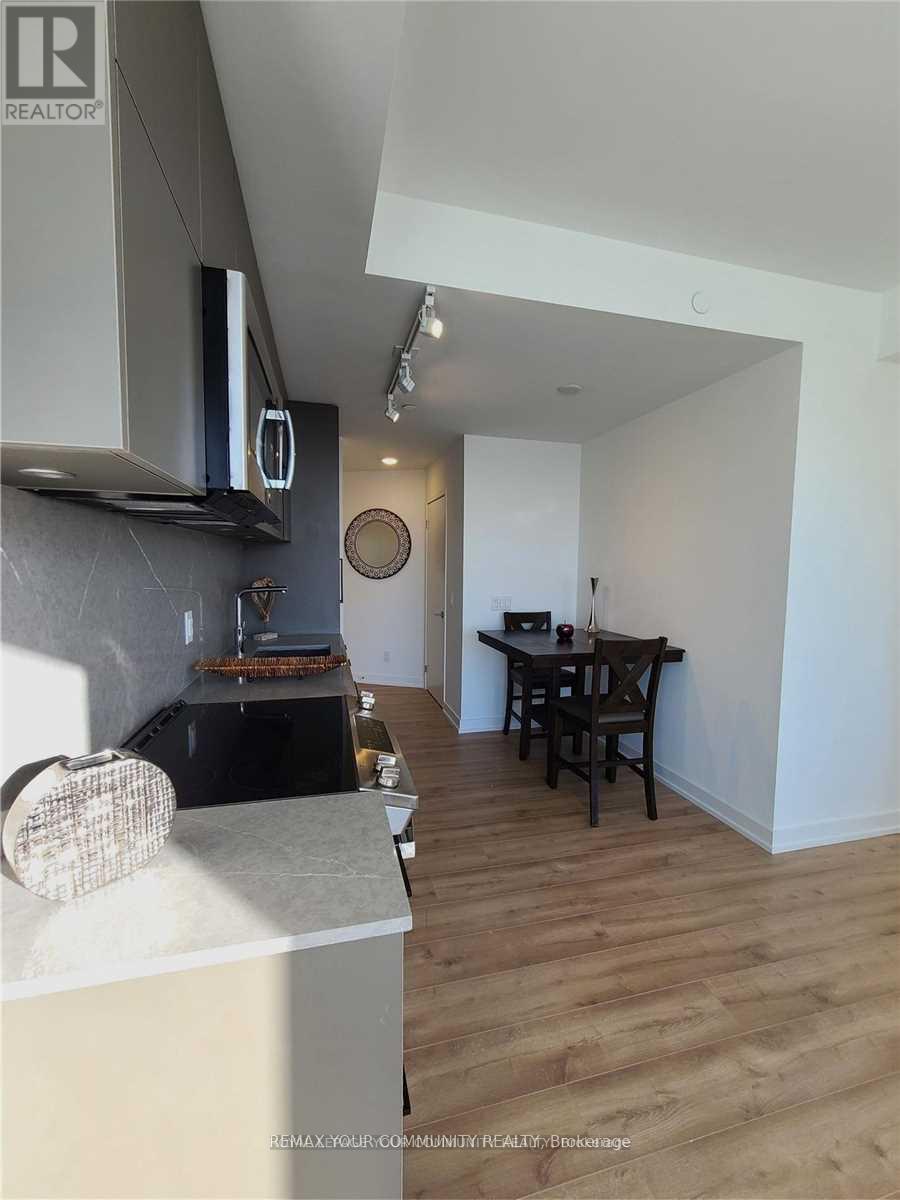 #1503 135 EAST LIBERTY STREET - 4