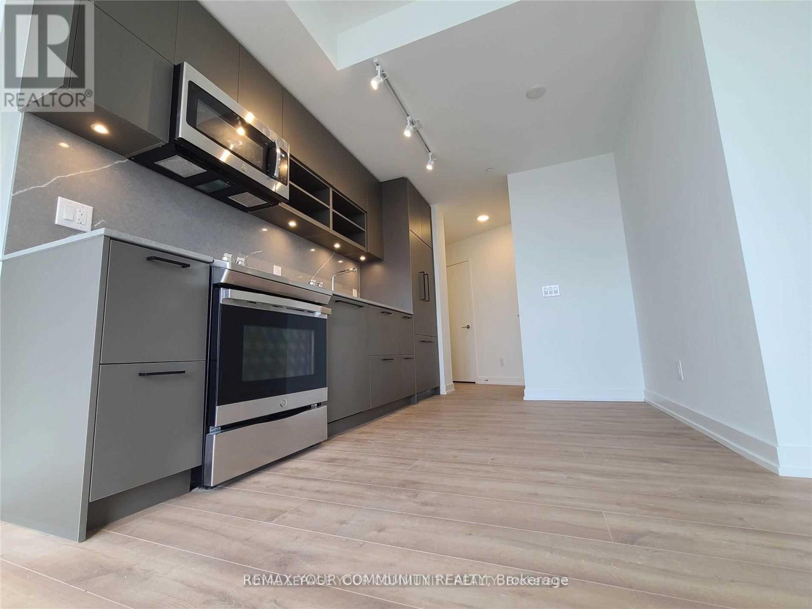 #1503 135 EAST LIBERTY STREET - 5