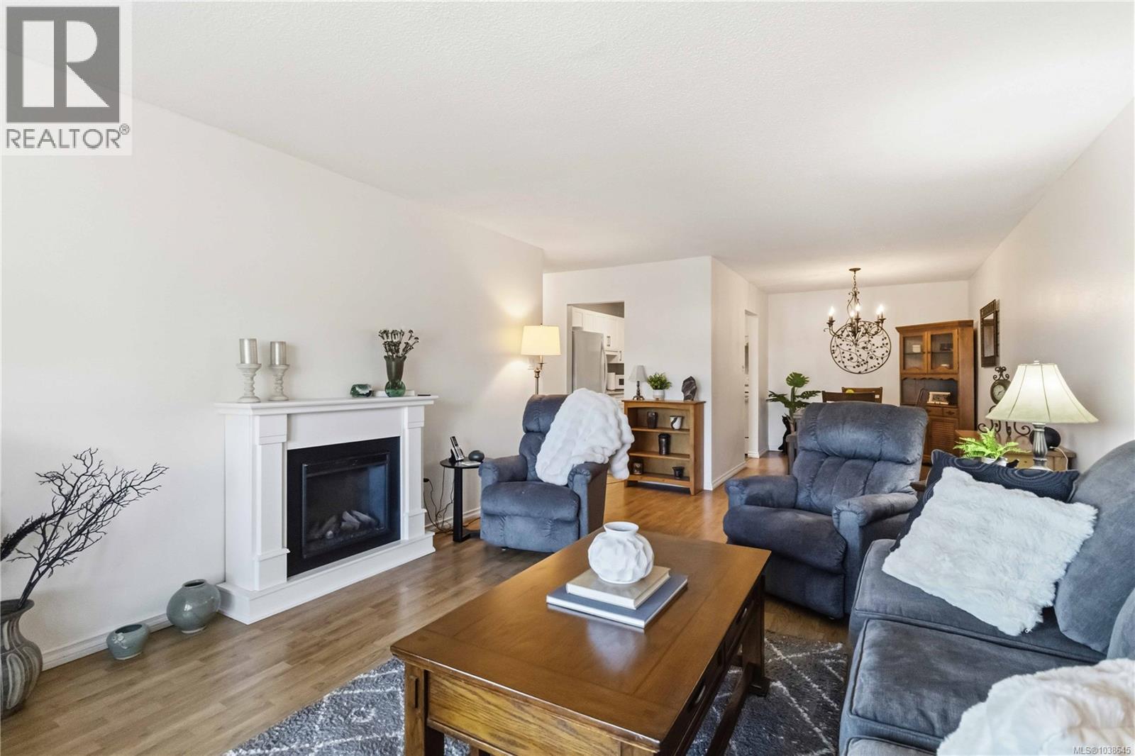 #203 1665 Oak Bay Ave - 12