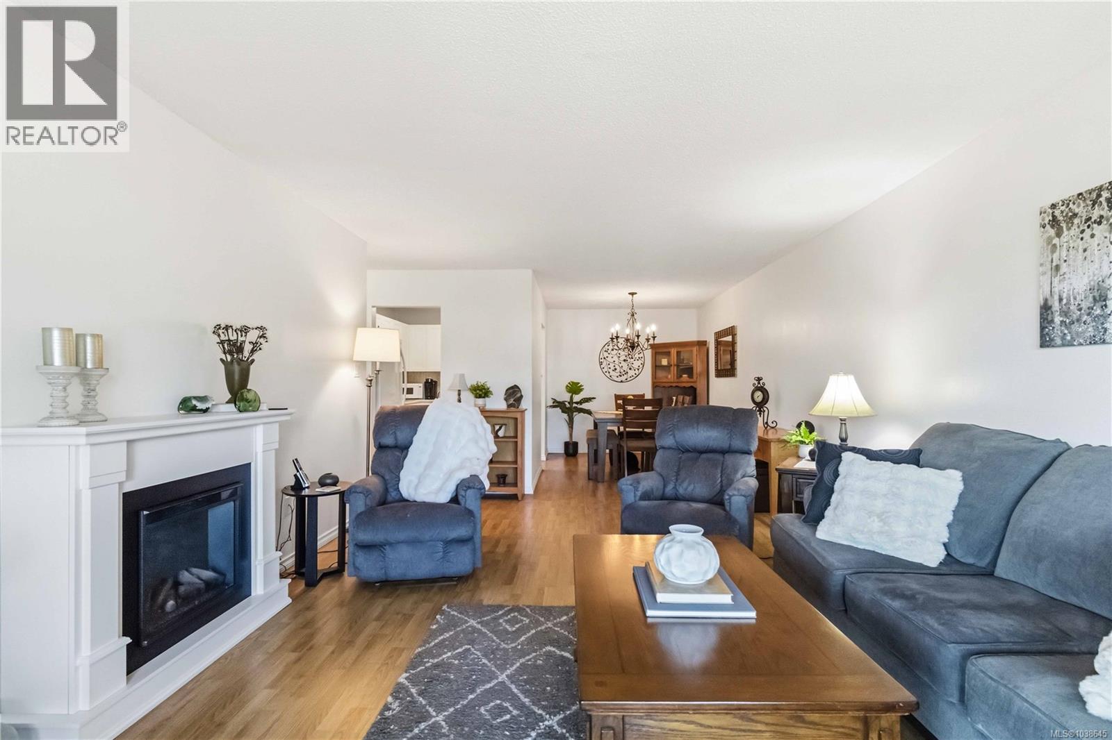 #203 1665 Oak Bay Ave - 13