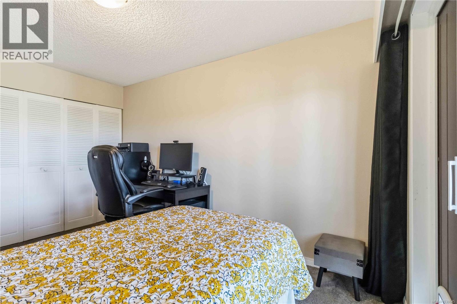#203 1665 Oak Bay Ave - 25