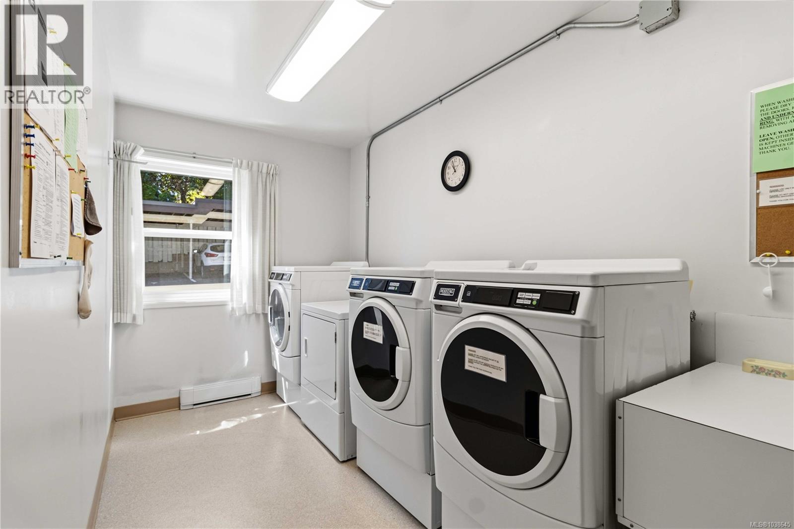 #203 1665 Oak Bay Ave - 36