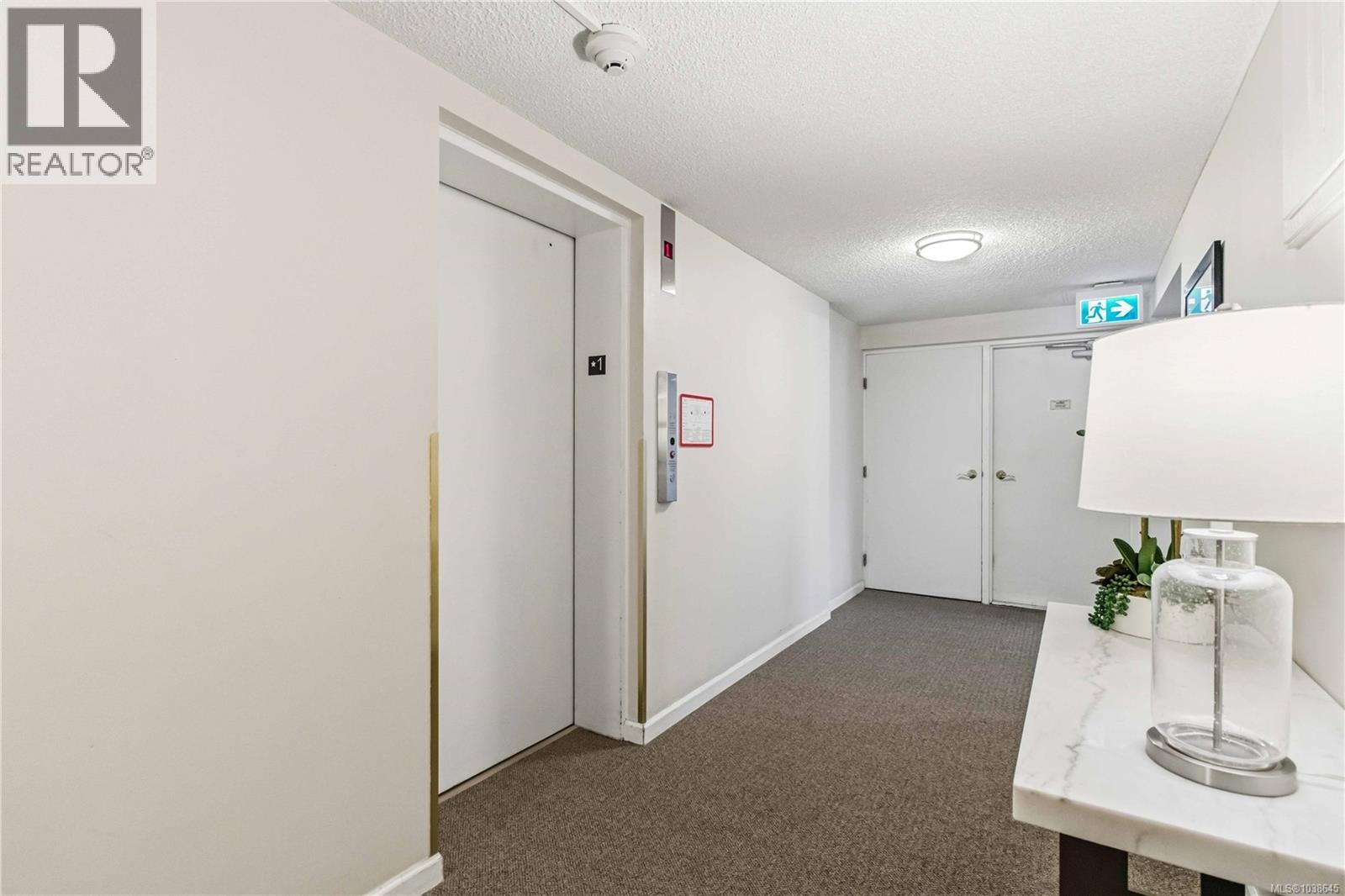 #203 1665 Oak Bay Ave - 7