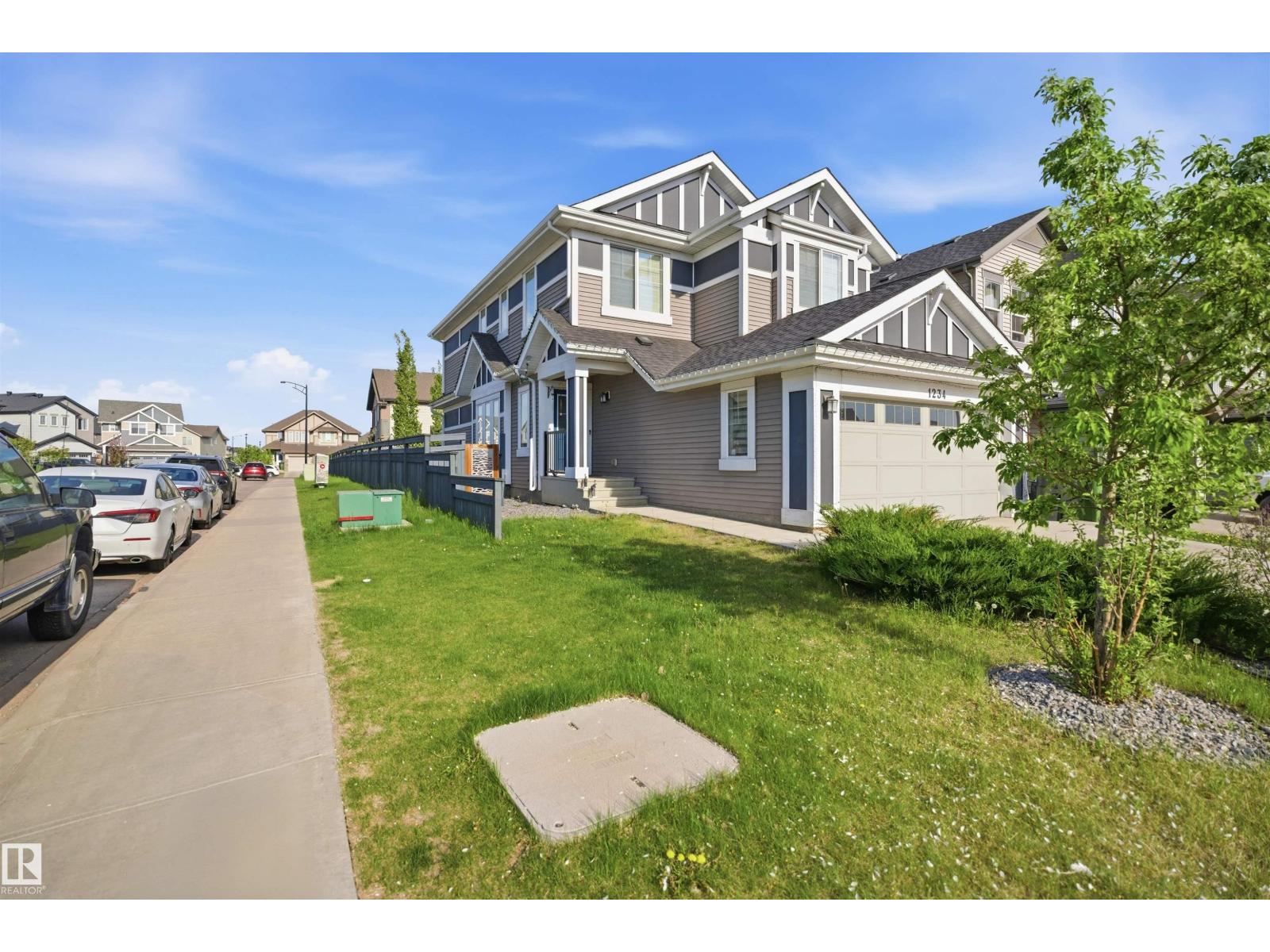 1234 DANIELS CR SW - 46