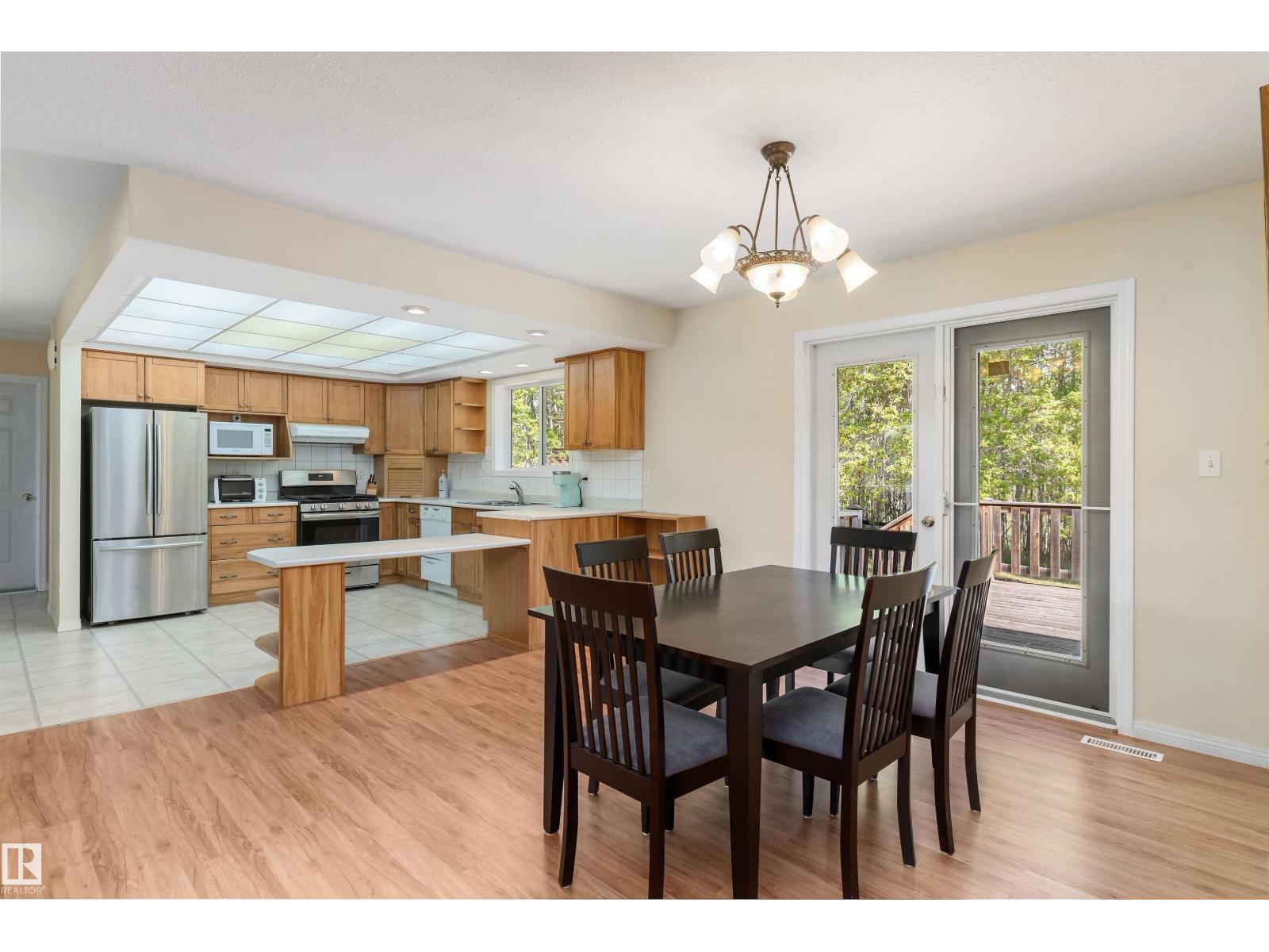 #10 52510 RGE ROAD 20 - 11