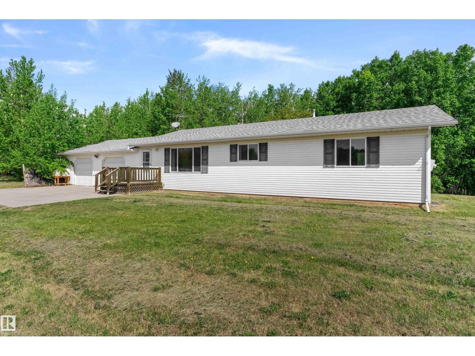 #10 52510 RGE ROAD 20 - 2