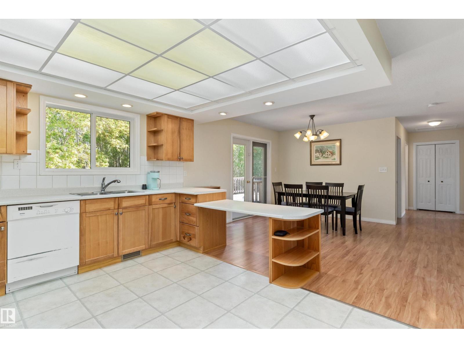 #10 52510 RGE ROAD 20 - 4