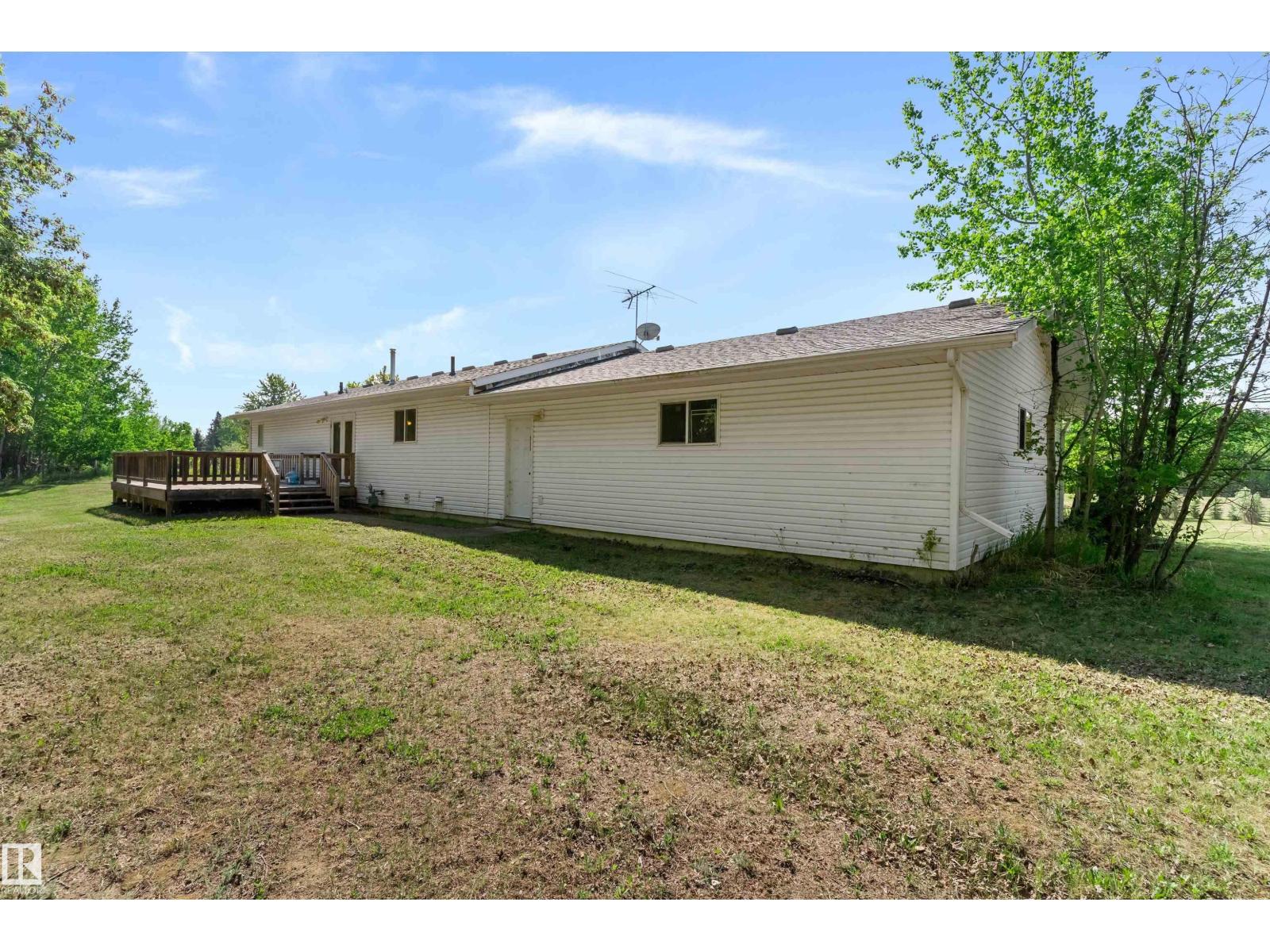 #10 52510 RGE ROAD 20 - 45