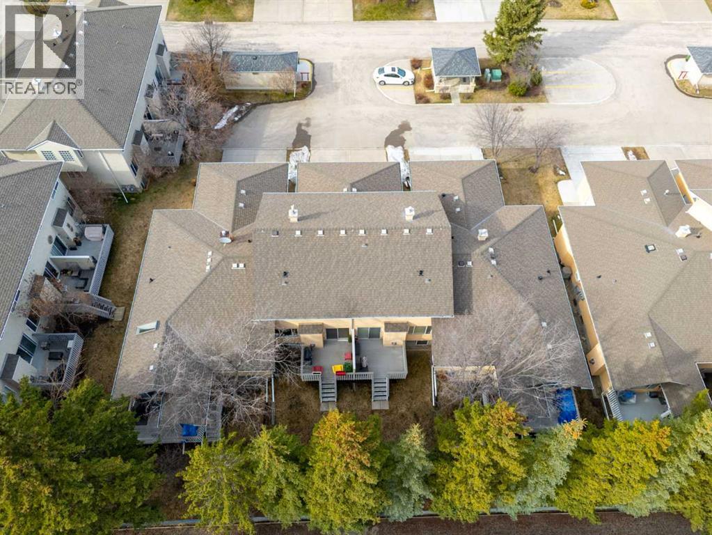 55 Cedarview Mews SW - 36