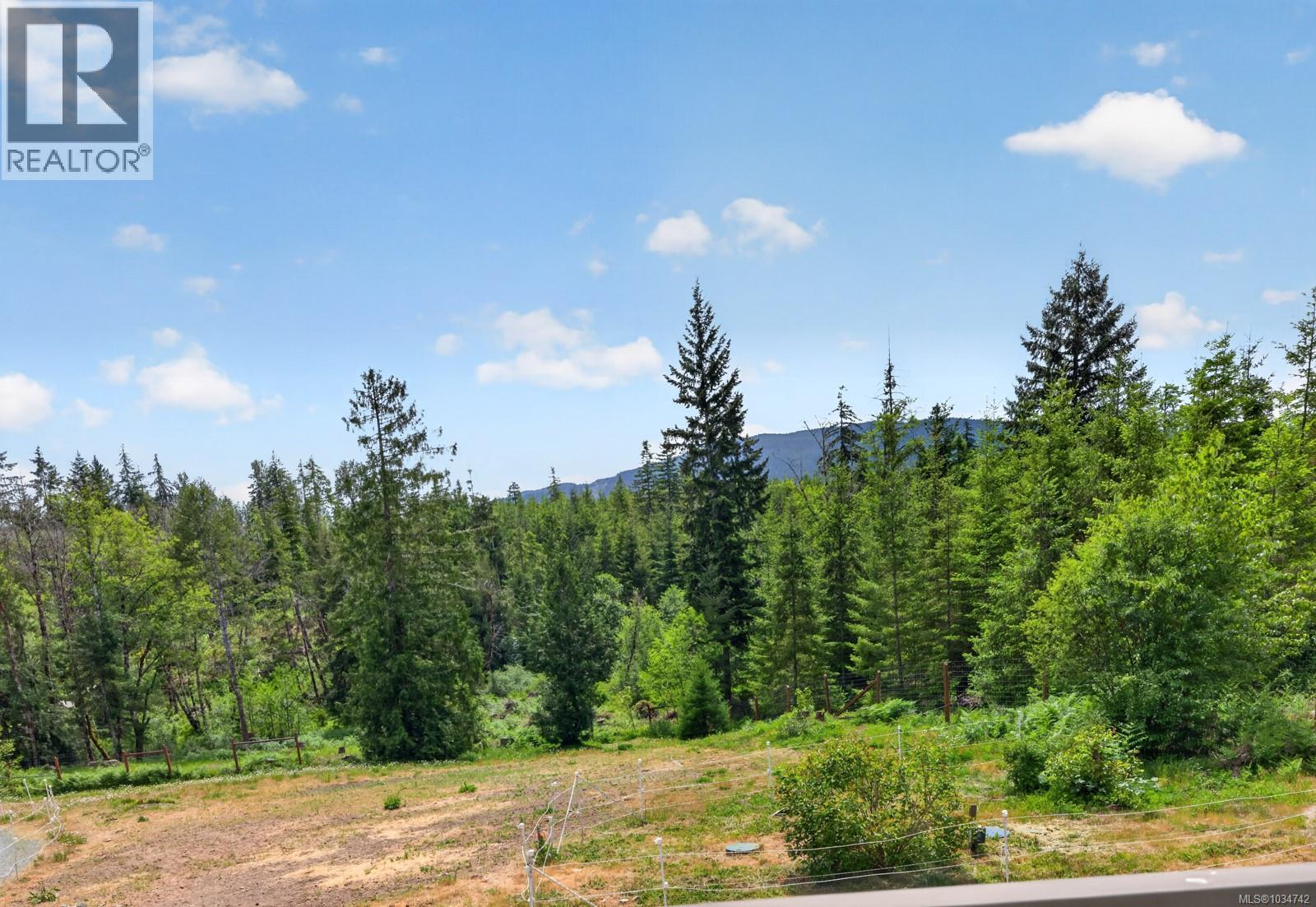 5160 Cowichan Lake Rd - 40
