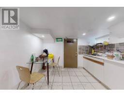 8 Mill Street N, Brampton, ON L6X1S6 Photo 7