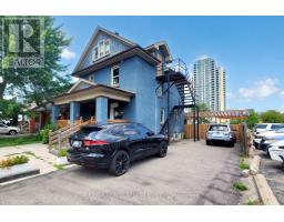 8 Mill Street N, Brampton, ON L6X1S6 Photo 6