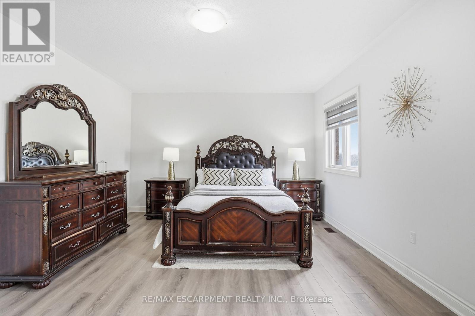 7 GRIERSON TRAIL - 29