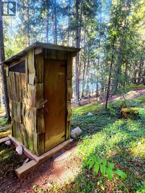 412 Old Sicamous Road - 16