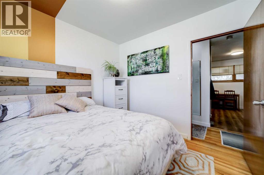 1126 23 Street N - 16