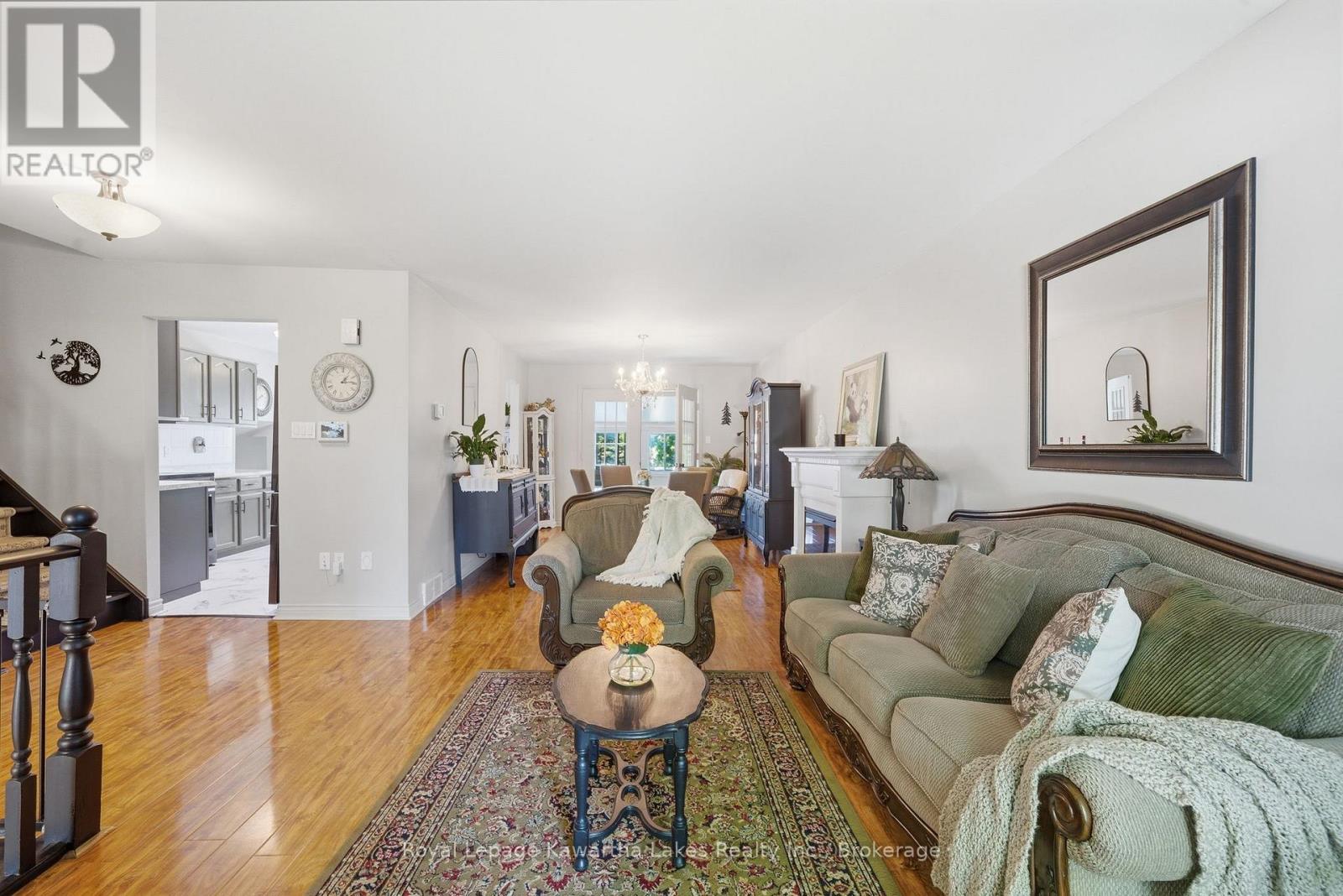 32 ANDREW DRIVE - 12