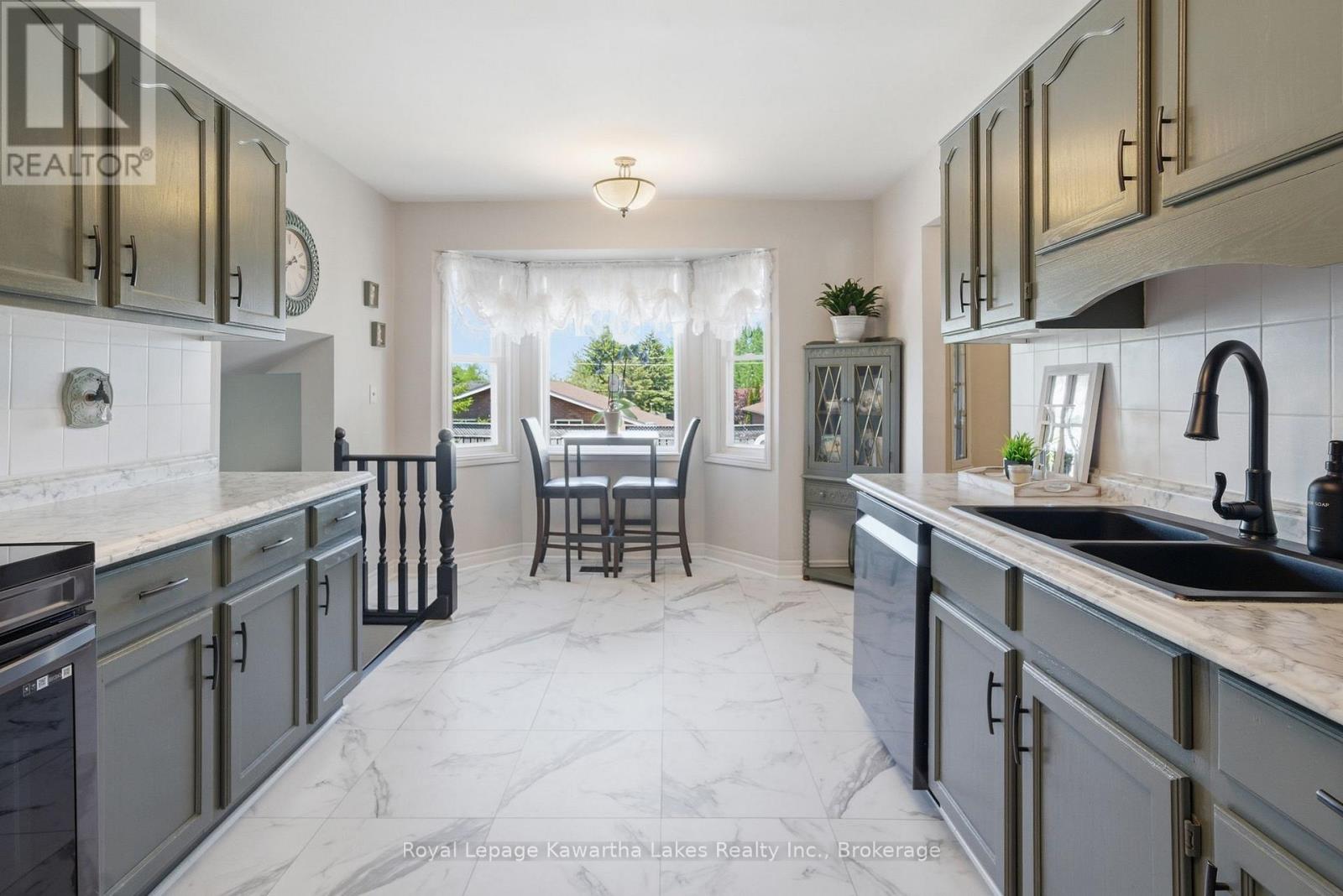 32 ANDREW DRIVE - 15