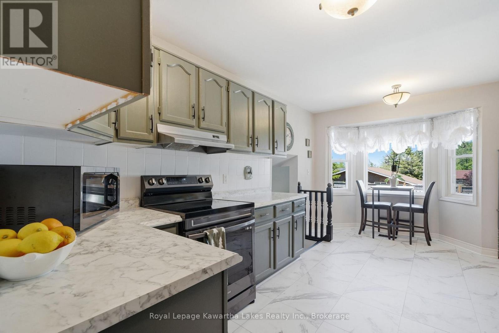 32 ANDREW DRIVE - 17