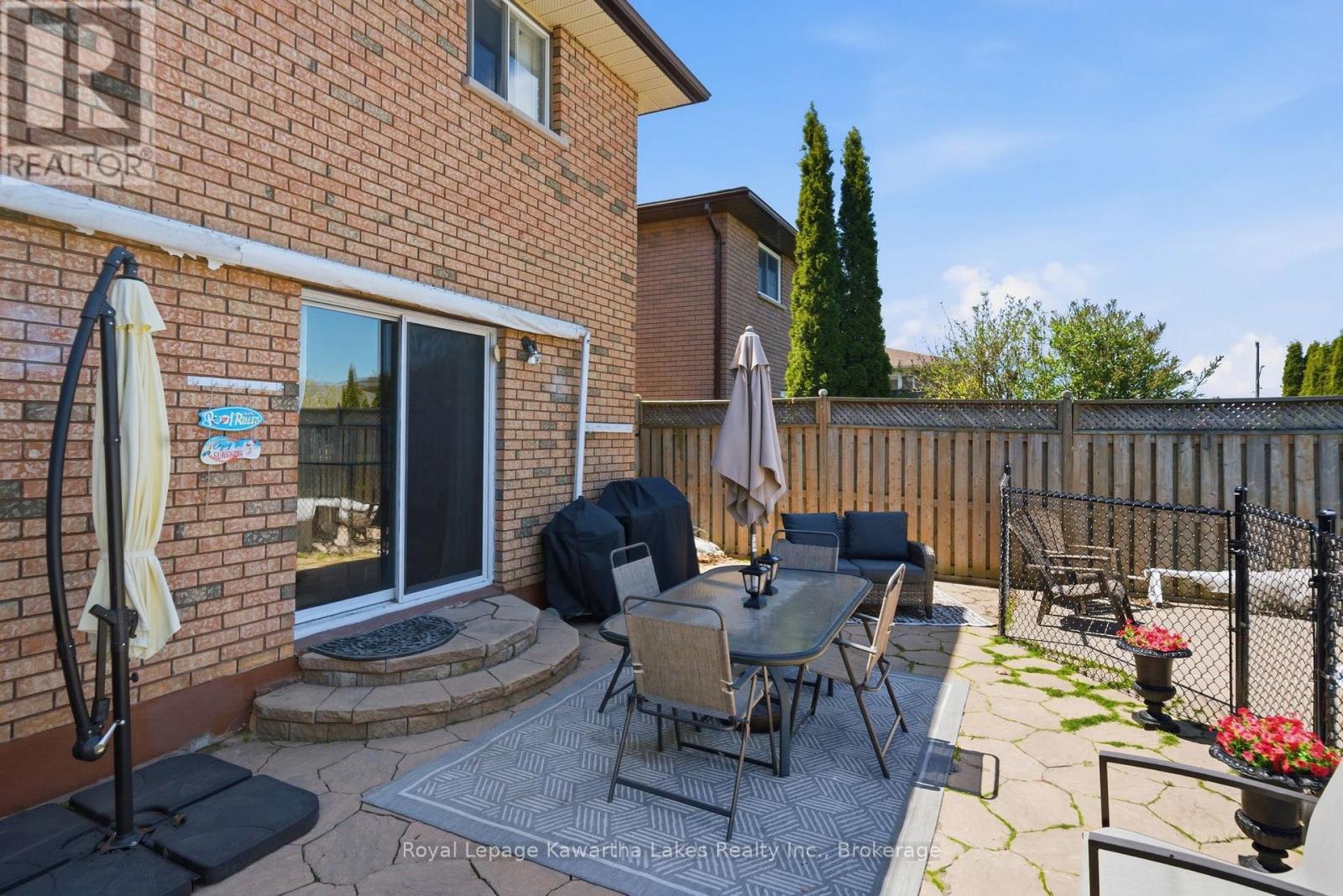 32 ANDREW DRIVE - 44