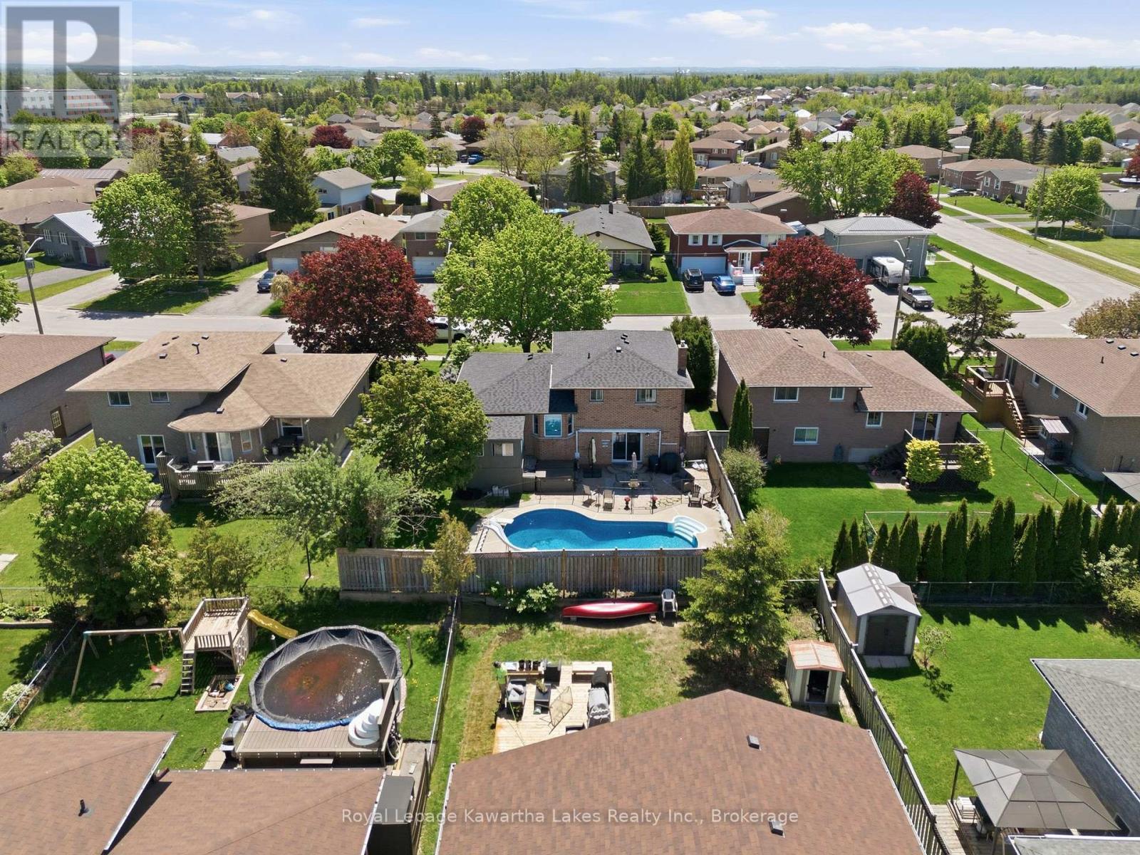 32 ANDREW DRIVE - 45
