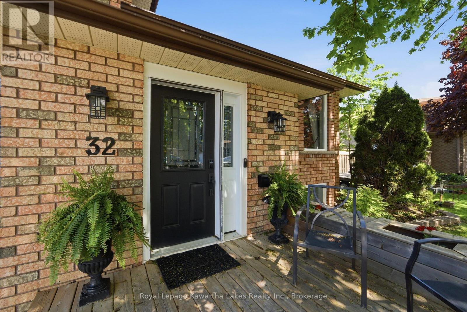 32 ANDREW DRIVE - 6