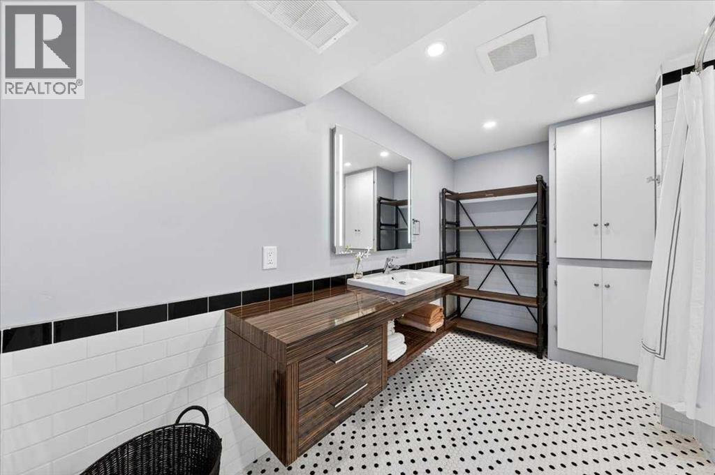 332 Whitney Crescent SE - 35