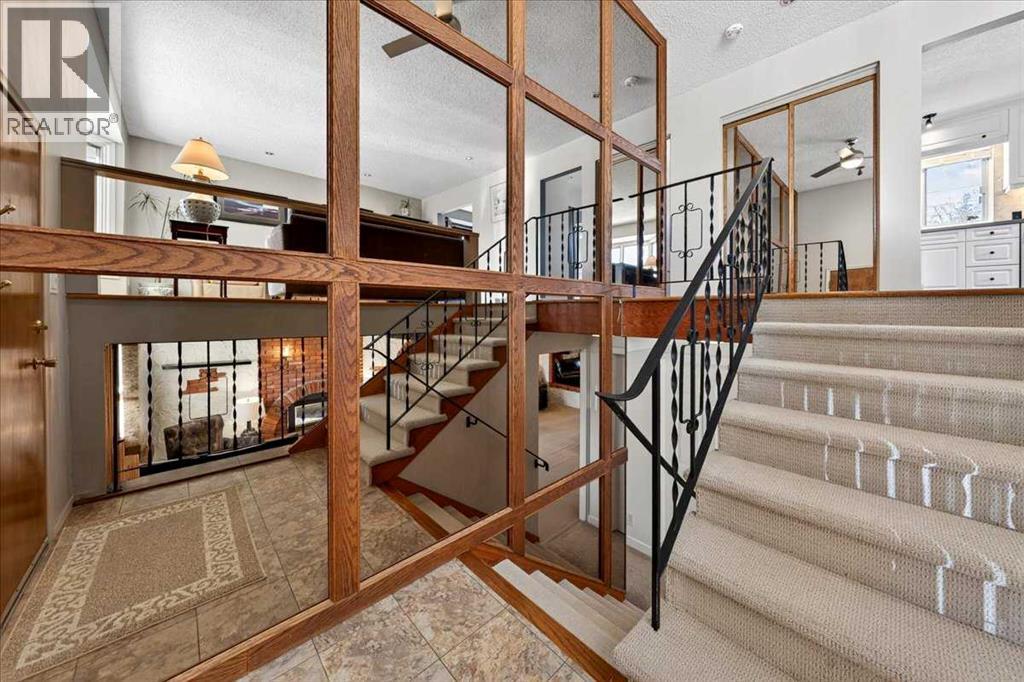 332 Whitney Crescent SE - 7
