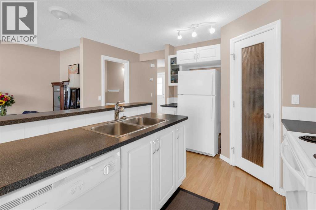 27 Royal Birch Mount NW - 7